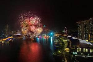 fuochi d'artificio per il nuovo anno a singapore