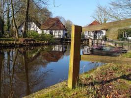 mulino ad acqua vicino a Winterwijk nei Paesi Bassi foto