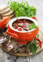 zuppa di peperoncino con fagioli rossi e verdure foto