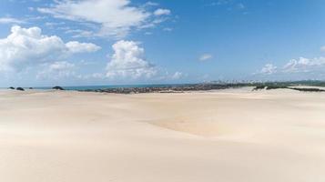 bella immagine aerea delle dune nella città natale, rio grande do norte, brasile. foto