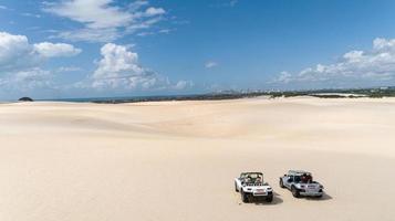 natale, rio grande do norte, brasile, circa maggio 2019 immagine di auto buggy nelle sabbie di natale, rio grande do norte, brasile. foto