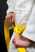 cintura gialla judo foto