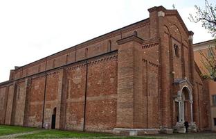 famosa abbazia medievale di nonantola, abbazia di nonantola. modena. Italia foto