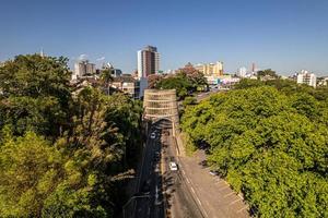 veduta aerea di bento goncalves, rio grande do sul, brasile. famosa città turistica nel sud del brasile. foto