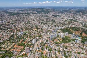 veduta aerea di porto alegre, rs, brasile. foto aerea della più grande città del sud del brasile.