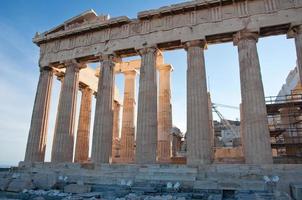 dettaglio del partenone sull'acropoli ateniese, grecia foto