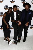 los angeles, 6 agosto - bernard david jones, brandon micheal hall, marcel spears alla festa abc tca estate 2017 al beverly hilton hotel il 6 agosto 2017 a beverly hills, ca foto