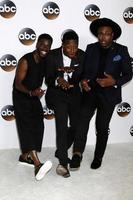 los angeles, 6 agosto - bernard david jones, brandon micheal hall, marcel spears alla festa abc tca estate 2017 al beverly hilton hotel il 6 agosto 2017 a beverly hills, ca foto