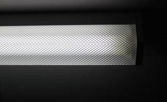 tubo luminoso fluorescente illuminato foto