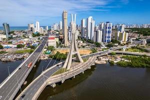 recife, pernambuco, brasile, apr 2022 - ponte della signora incantata foto