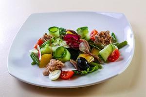 insalata di tonno con verdure