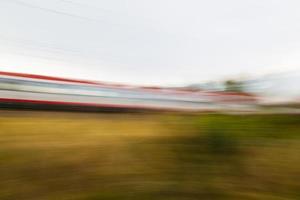 treno veloce foto