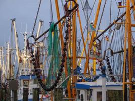 greetsiel sulla costa tedesca del mare del nord foto