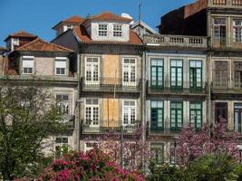 il fiume Douro e la città di porto foto