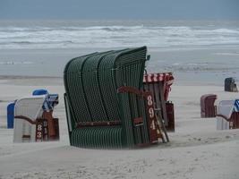 sulla spiaggia dell'isola di juist foto