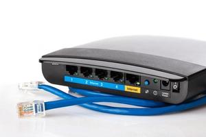 router e cavo ethernet foto