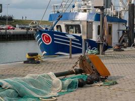 dornumersiel sulla costa tedesca del mare del nord foto