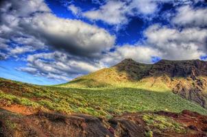 costa nord-ovest di tenerife vicino al faro di punto teno, isole canarie foto