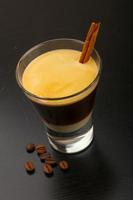 espresso con latte condensato foto