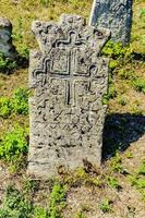 antico cimitero di rajac vicino al villaggio di rajac in serbia foto