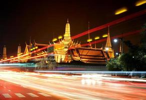 paesaggio urbano notturno di bangkok foto