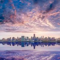 Manhattan New York Skyline al tramonto East River foto