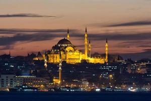 Moschea Suleymaniye alla notte di Istanbul