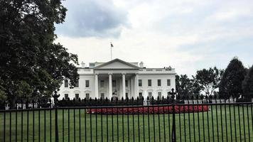 una vista della casa bianca a Washington DC foto