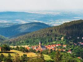 paesaggio panoramico dell'Alsazia. le montagne dei Vosgi foto