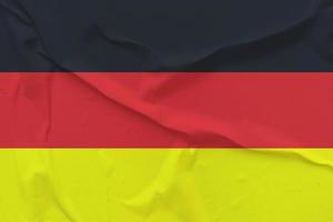 bandiera tedesca fatta di carta stropicciata foto