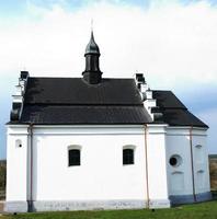 vecchia chiesa bianca foto