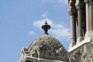 izmir, turchia, torre dell'orologio in piazza konak foto