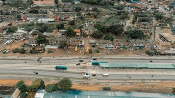 veduta aerea della zona industriale di dar es salaam foto