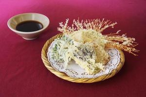 cibo giapponese tempura foto