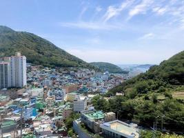 città di busan, corea del sud, 2022 - vista sul villaggio della cultura gamcheon foto