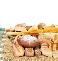 diversi tipi di pane. foto