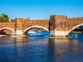 hdr ponte di castelvecchio aka ponte scaligero a verona foto