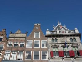 la città olandese di haarlem foto