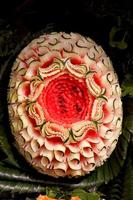 cultura di cerimonia nuziale della scultura della frutta della Tailandia.