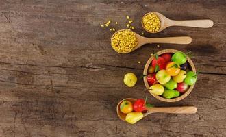 dessert tailandese - fagioli mung a forma di frutta foto