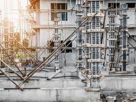 costruzione residenziale nuova casa in corso in cantiere foto