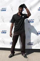 los angeles 20 settembre - aldis hodge arriva al torneo di golf atas 2010 al club di golf privato il 20 settembre 2010 nel lago di toluca, ca foto