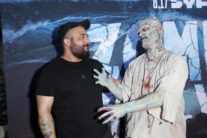 los angeles 12 agosto - alejandro marcos rondon, zombi d'acqua alla prima proiezione delle onde di marea zombie al garland hotel il 12 agosto 2019 a nord hollywood, ca foto