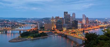 panorama sullo skyline di Pittsburgh. foto