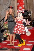 los angeles - gen 22 heidi klum, minnie mouse alla cerimonia della stella di minnie mouse sulla hollywood walk of fame il 22 gennaio 2018 a hollywood, ca foto