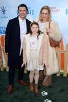 los angeles 3 febbraio - lou diamond phillips alla premiere di peter coniglio al pacific theaters at the grove il 3 febbraio 2018 a los angeles, ca foto