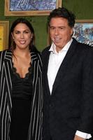 los angeles 4 ottobre - jessica de rothschild, sacha gervasi alla prima proiezione di my dinner with herve hbo presso i paramount studios il 4 ottobre 2018 a los angeles, ca foto