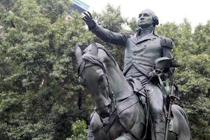 statua equestre del generale george washington