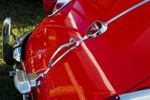 goodwood, west sussex, regno unito, 2012. stivale e distintivo di una jaguar xk120 del 1948 foto