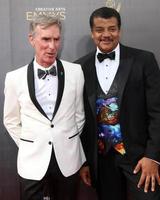 los angeles, 11 settembre - bill nye, neil degrasse tyson ai premi emmy creativi in prima serata 2016, giorno 2, arrivi al teatro microsoft l'11 settembre 2016 a los angeles, ca foto